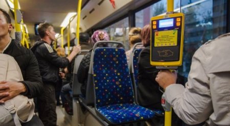 В автобусах Астаны нарушают правила высадки пассажиров - омбудсмен