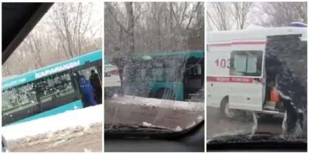 Пассажирский автобус вылетел в кювет в Караганде (видео)