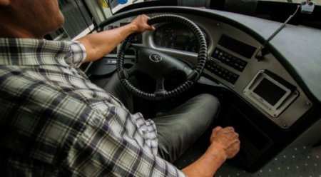 Половина водителей автобусов Алматы провалили тест на профпригодность