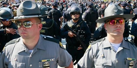 Всех полицейских уволили без объяснения причин в американском городе
