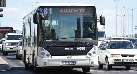 Шесть водителей автобусов лишили прав за нарушения ПДД в Астане