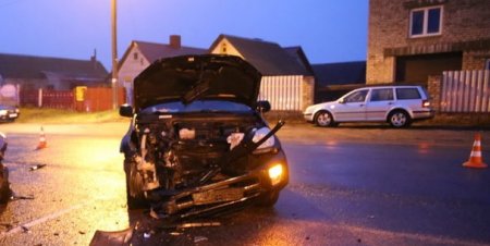 Пьяный полицейский за рулем врезался во встречную машину в Павлодарской области