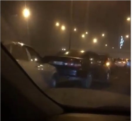 Массовое ДТП с участием 10 автомобилей в Алматы попало на видео