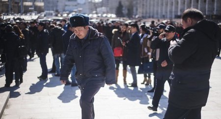 В Киргизии общественность вынудила властей снизить штрафы за плевки