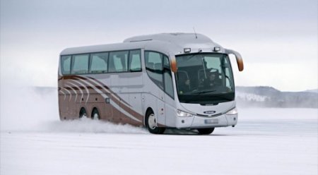 Иностранные автобусы предлагают останавливать на трассах в Казахстане