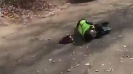 Видео с «убитыми» полицейскими в Нур-Султане распространяют в Сети