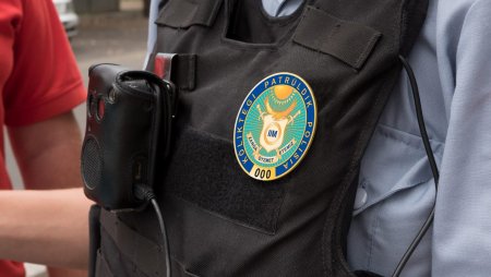 Новые жетоны выдадут полицейским в Казахстане