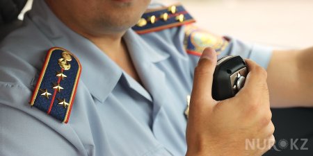 Актюбинских полицейских осудили за мошенничество