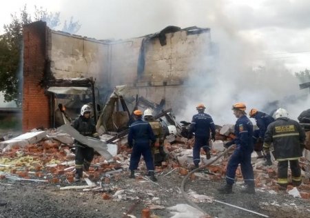Семь человек пострадали при взрыве на СТО в Костанае