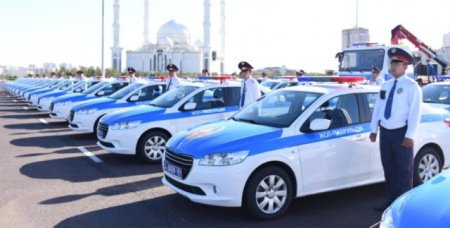 В Казахстане набирают кандидатов в патрульную полицию. Что предлагает МВД?