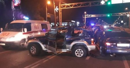 Две женщины погибли в ДТП в Алматы: одна вылетела из авто и ударилась об столб