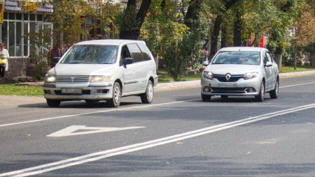 На каких улицах Алматы водители чаще выезжают на выделенку
