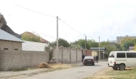 СМИ: Подросток на кроссовере сбил троих детей в Шымкенте, один погиб на месте