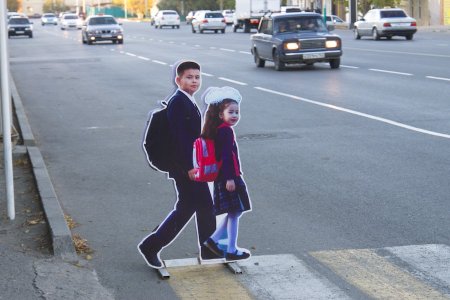 В Кызылорде установили 20 "умных" пешеходных переходов