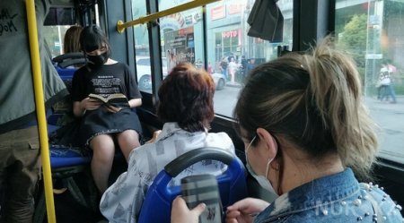 Водитель автобуса 2 года возит пассажиров бесплатно по пятницам близ Актобе