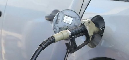 Султанов: Соседние страны будут "пылесосить" наш бензин, если сдерживать цену