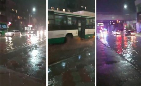 Улицы Шымкента ушли под воду