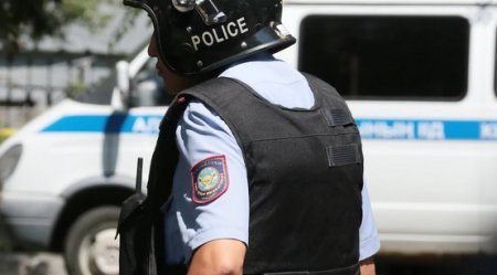 Карагандинцев смутили объявления полиции о поиске оперативников и следователей