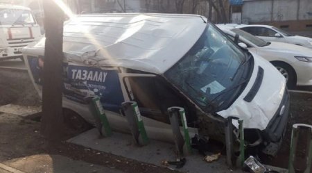Женщине оторвало обе ноги в жуткой аварии в Алматы