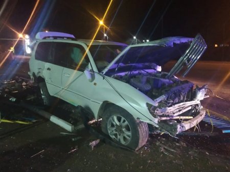 Водитель Lexus сбил человека, уходя от полицейской погони в Уральске