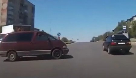 Наказали водителя Toyota из Темиртау после видео в соцсетях