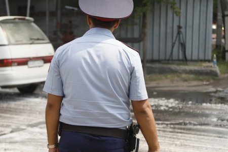 Майора полиции задержали за взятку в полмиллиона тенге в ЗКО