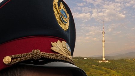 Полицейский начальник присваивал деньги за нарушения ПДД в Алматы - Антикор