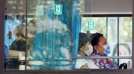 За ношением масок пассажирами теперь будут следить камеры в автобусах Алматы