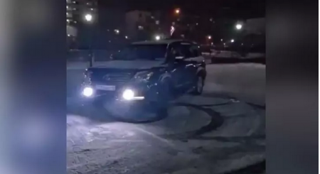 Водителя Lexus оштрафовали за дрифт в Актау