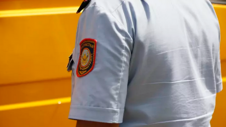 Замначальника отдела полиции подозревают в поборах с подчиненных в Туркестанской области
