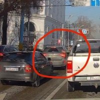 Водитель брызнул перцовым спреем в другого в ходе конфликта в Алматы