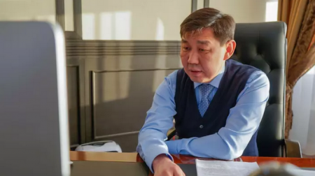 Глава "КазАвтоЖол" освобожден от должности после критики Токаева