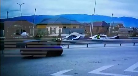 Появилось видео с моментом наезда авто брата Хабиба Нурмагомедова на полицейского