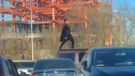 Найден водитель, перевозивший по Алматы "черного плаща"