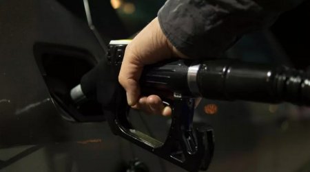"Это бензин для богатых": Минэнерго не исключает повышения цен на АИ-95 в Казахстане